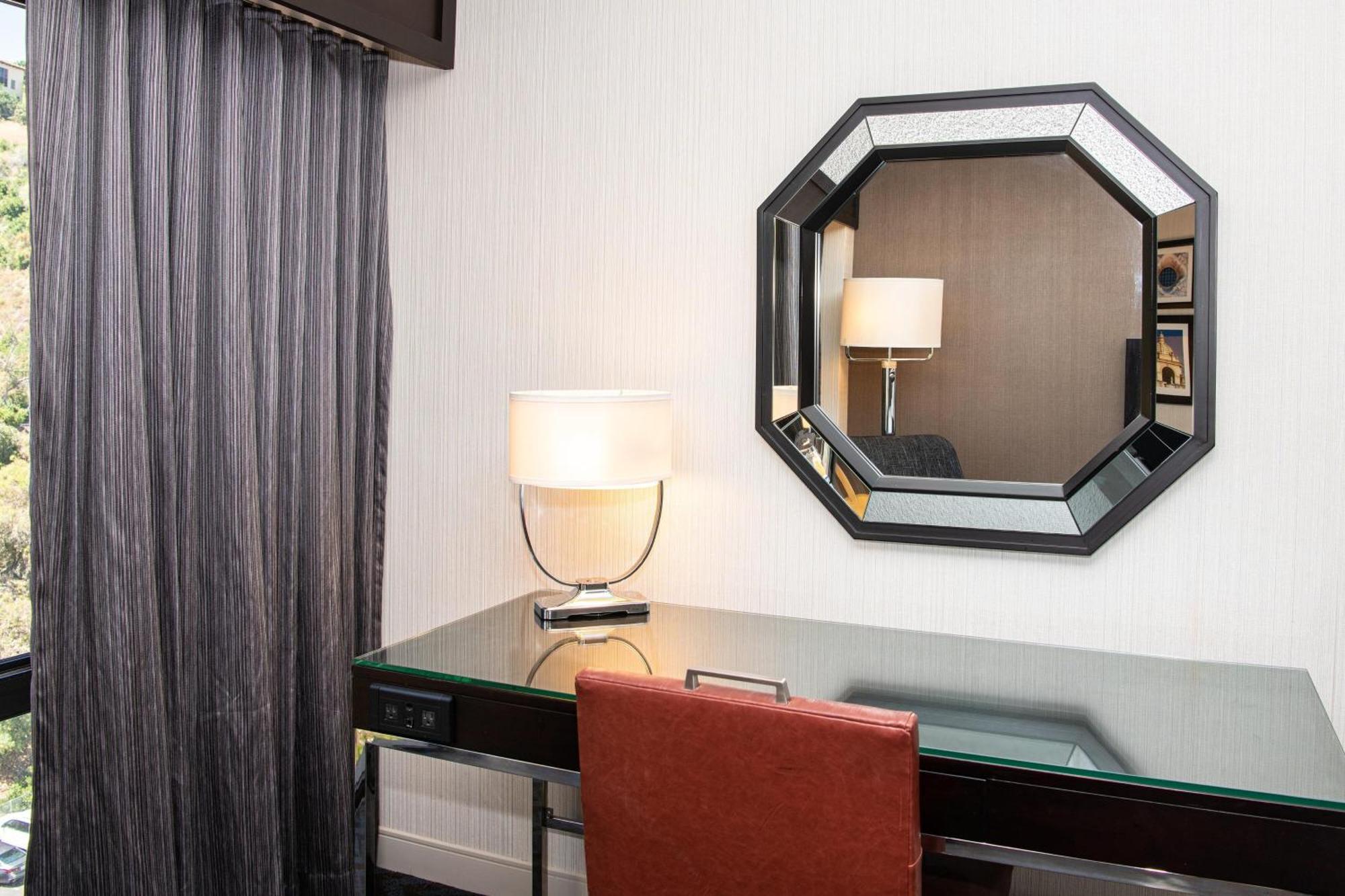 Sheraton Mission Valley San Diego Hotel Экстерьер фото